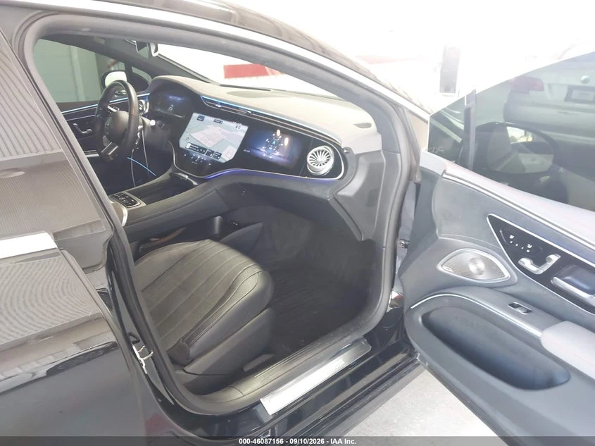 Mercedes-Benz EQS 580 4Matic, снимка 5 - Автомобили и джипове - 56217979