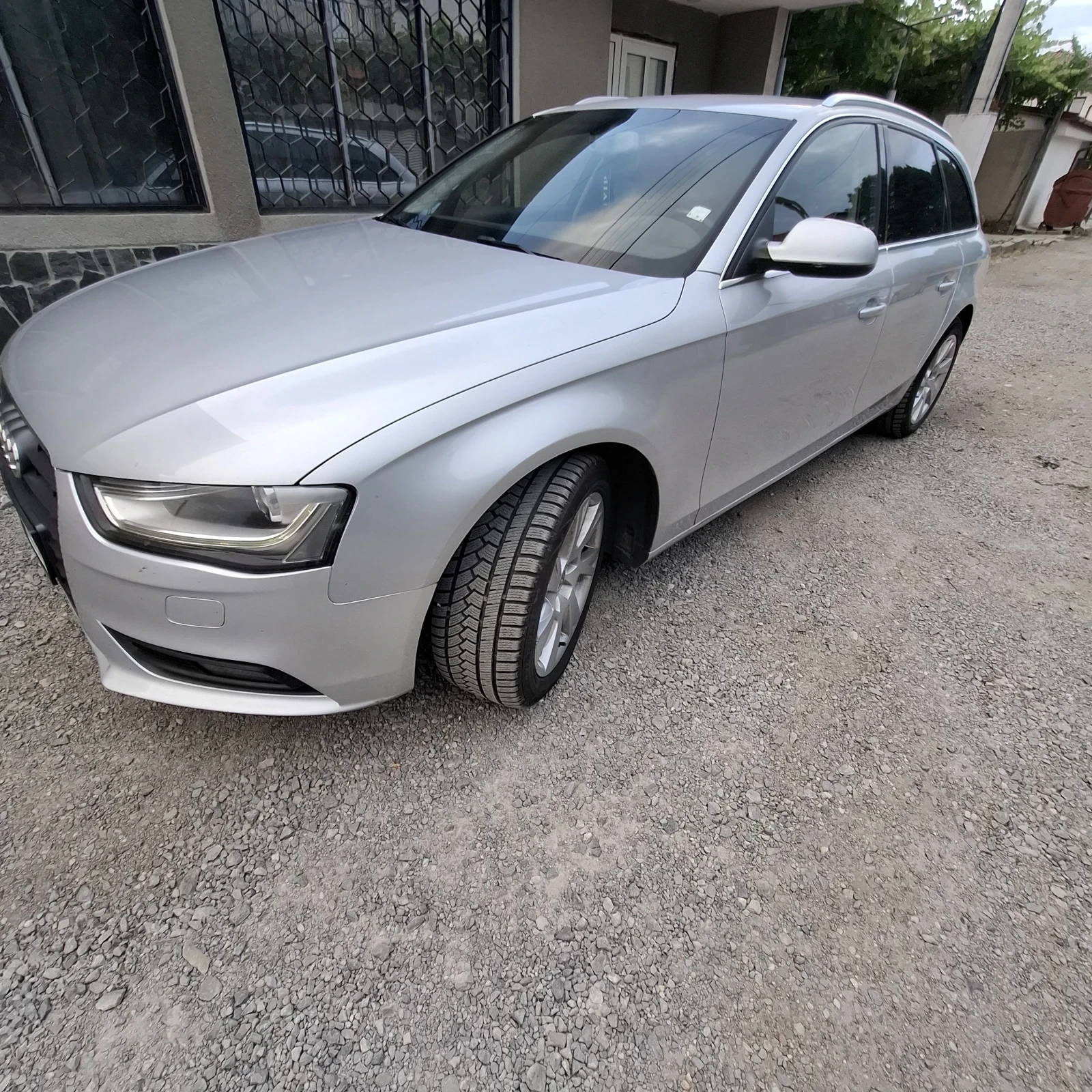 Audi A4 Avant, снимка 2 - Автомобили и джипове - 56298868