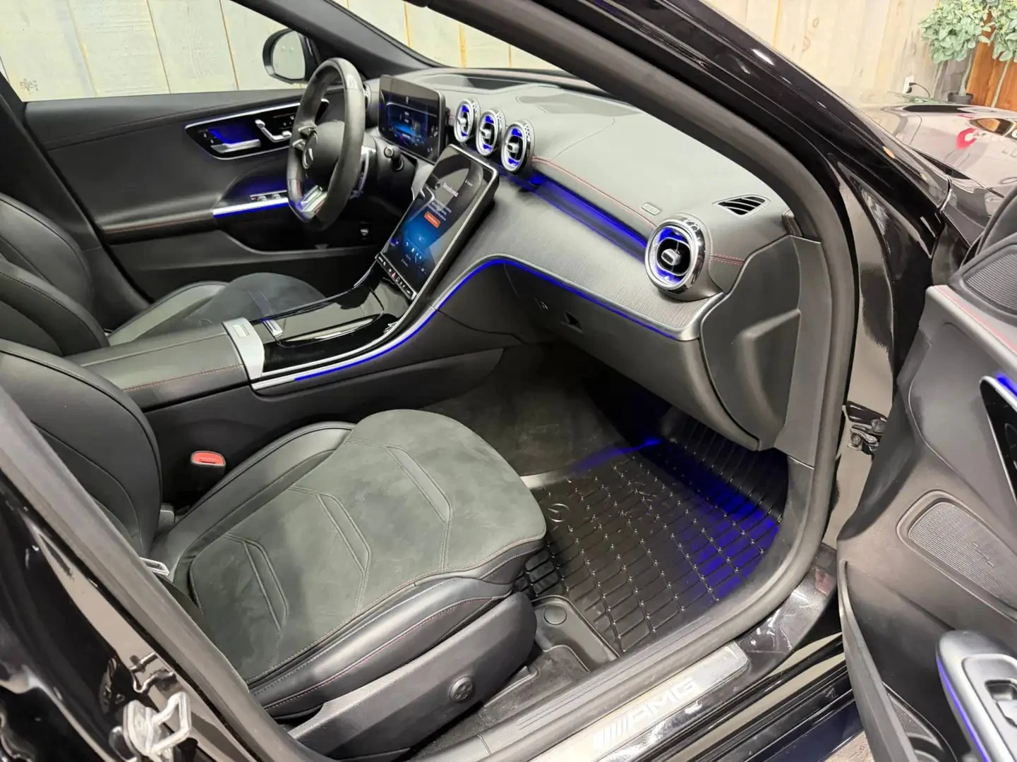 Mercedes-Benz C 43 AMG 2023* 360* HUD* PANO* KEYLESS GO* ������ ����* AMB | Mobile.bg � ����������� 13