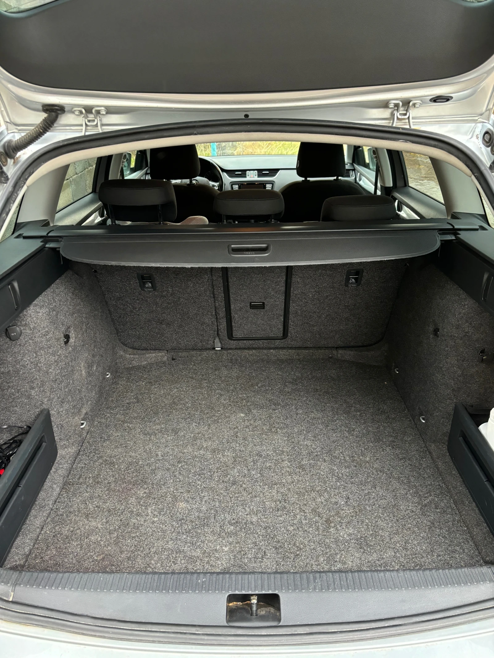Skoda Octavia 2.0tdi 150hp, снимка 11 - Автомобили и джипове - 56404635