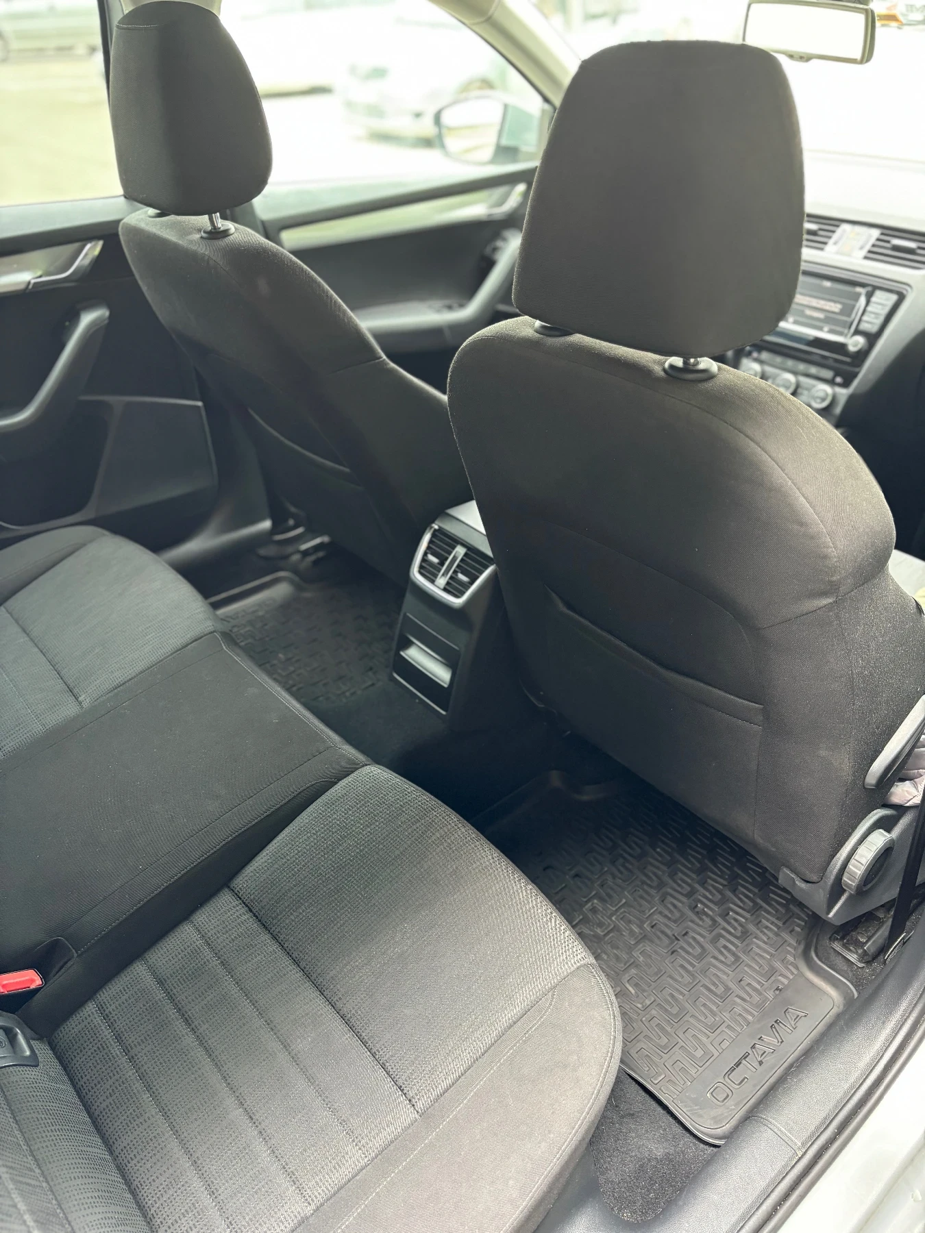 Skoda Octavia 2.0tdi 150hp, снимка 10 - Автомобили и джипове - 56404635