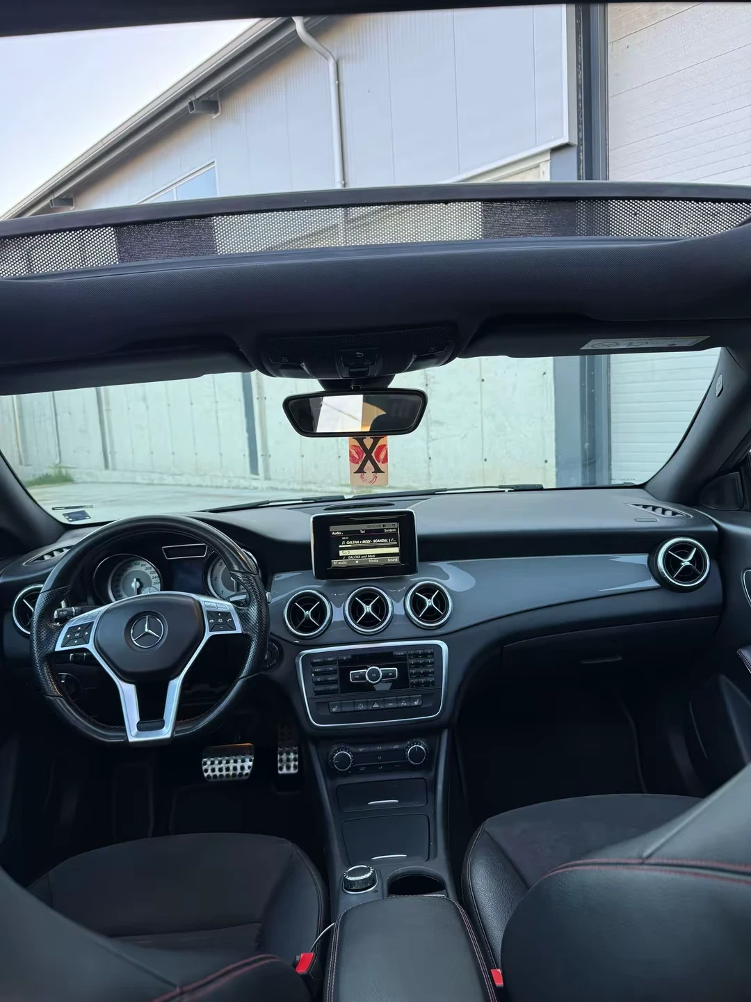 Mercedes-Benz CLA 220, снимка 10 - Автомобили и джипове - 56460953