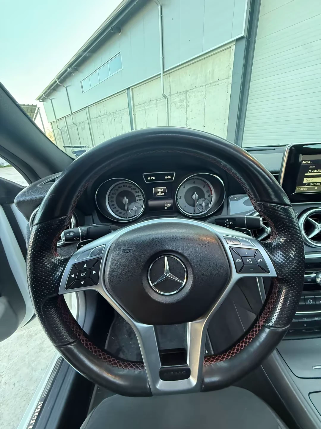 Mercedes-Benz CLA 220, снимка 11 - Автомобили и джипове - 56460953