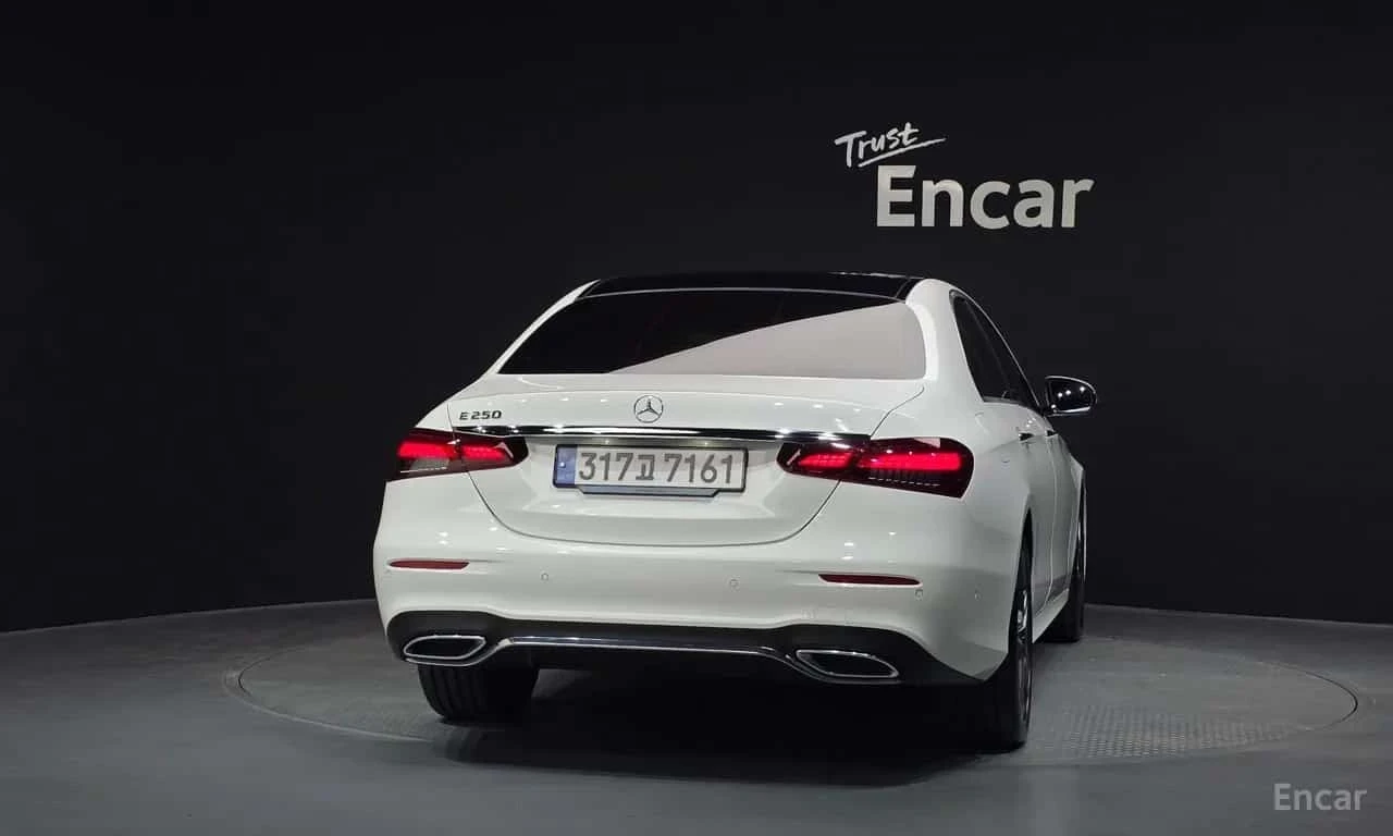 Mercedes-Benz E 250  AMG ����� * 360 * ���� �� �� *  | Mobile.bg � ����������� 4