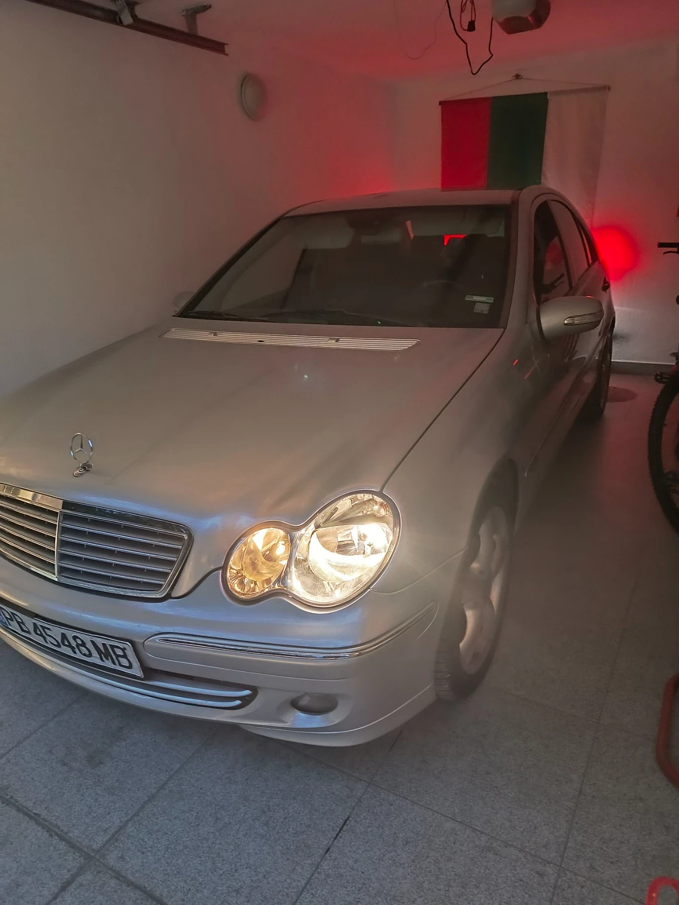Mercedes-Benz C 200 Elegance kompressor + gas, снимка 7 - Автомобили и джипове - 56647571