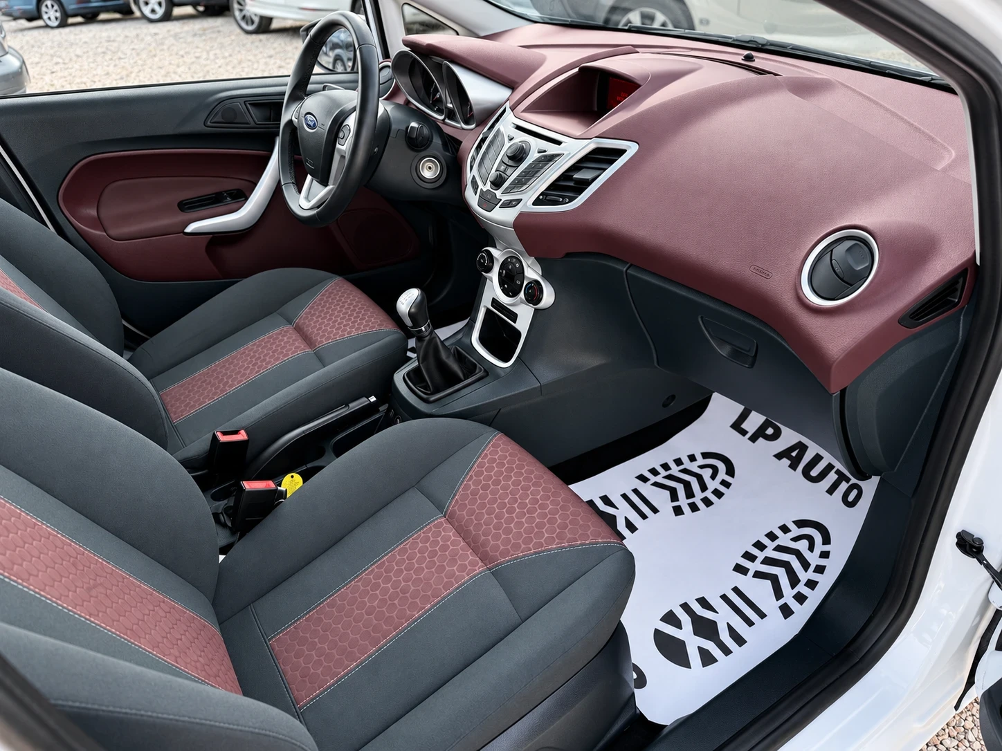 Ford Fiesta * 1.4i* 95�.�* ���*  | Mobile.bg � ����������� 7