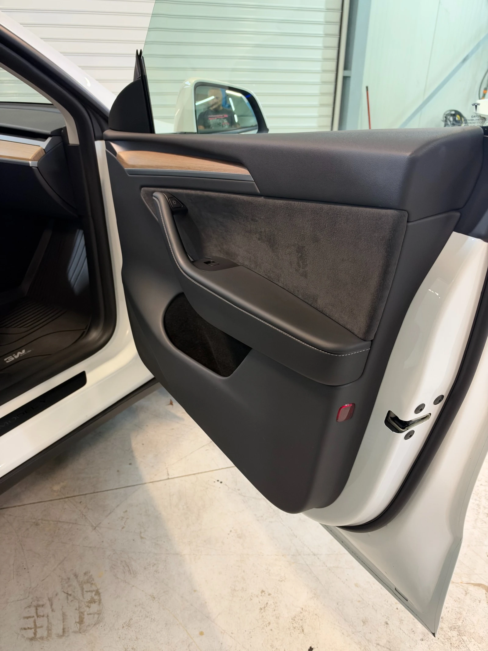Tesla Model Y Long Range Dual Motor с Гаранция, снимка 6 - Автомобили и джипове - 56702905