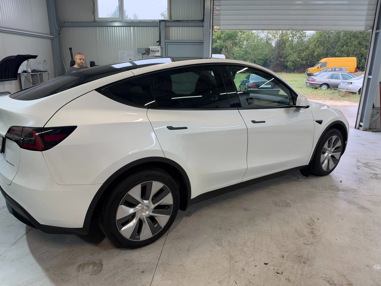 Tesla Model Y Long Range Dual Motor с Гаранция, снимка 2 - Автомобили и джипове - 56702905