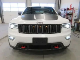 Jeep Grand cherokee * TRAILHAWK 4X4 * ПАНО * ОБДУХВАНЕ * ПОДГРЕВИ * , снимка 3