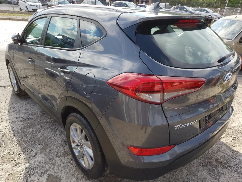 Hyundai Tucson 1.7 CRDI/NAVI/CAMERA, снимка 7 - Автомобили и джипове - 47230442