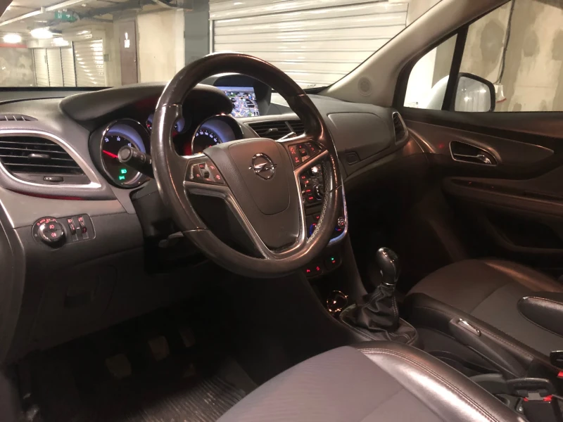 Opel Mokka 1.7CDTI-131к.с4х4-6скNAVI-Полу-кожа-Камера-EURO 5B, снимка 10 - Автомобили и джипове - 48223563