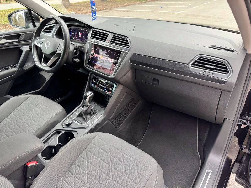 VW Tiguan 2.0TDI* 4X4* DIGITAL* DIST* DSG* NAVI* LANE ASSIST, снимка 8 - Автомобили и джипове - 48988973