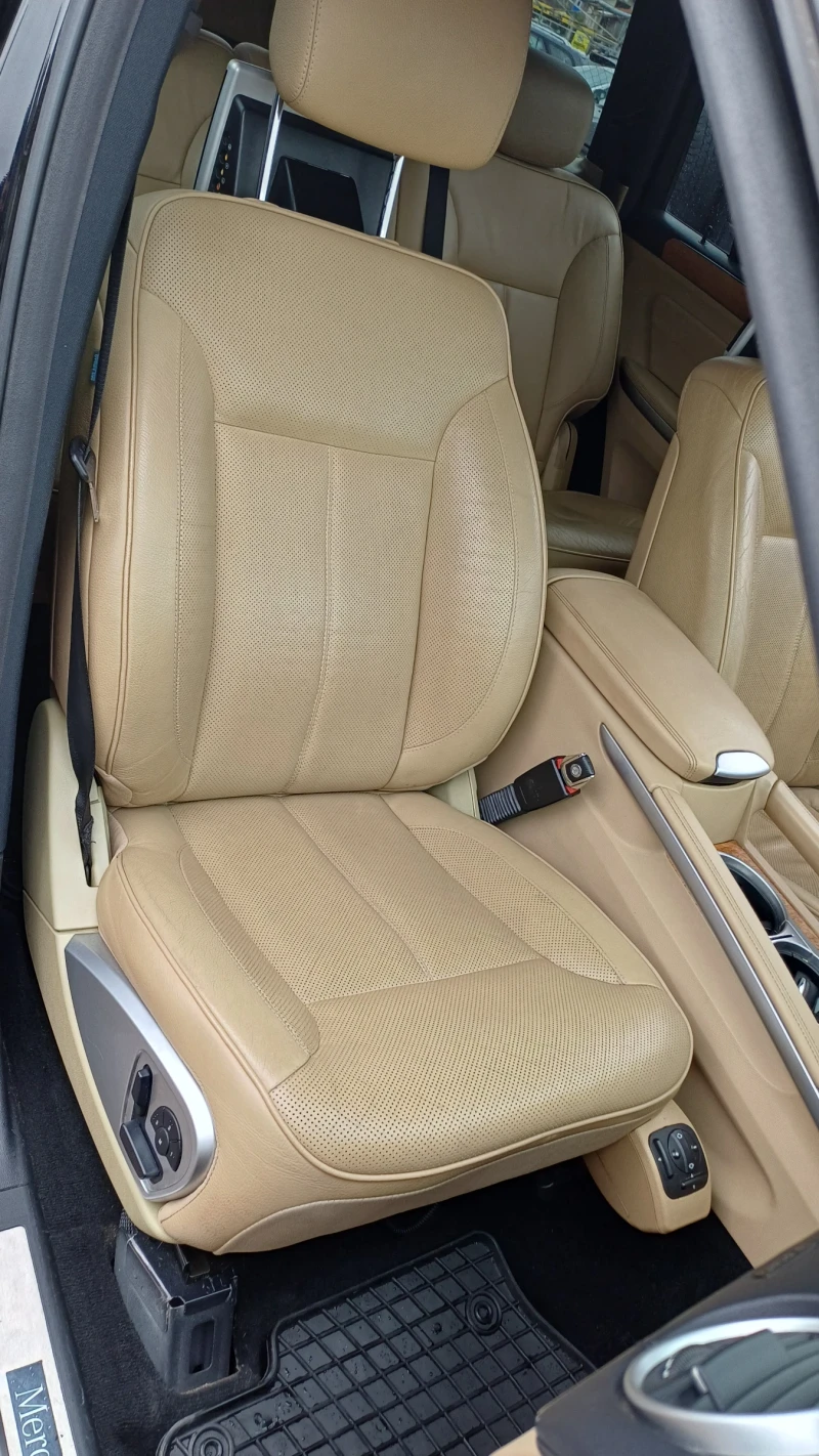Mercedes-Benz GL 550 LPG, снимка 12 - Автомобили и джипове - 52596268