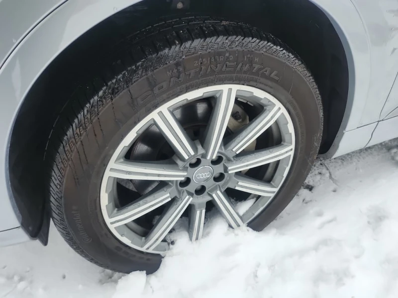 Audi Q7 * PREMIUM PLUS * CARFAX * БЕЗ ПЪРВОНАЧАЛНА ВНОСКА, снимка 6 - Автомобили и джипове - 53009849