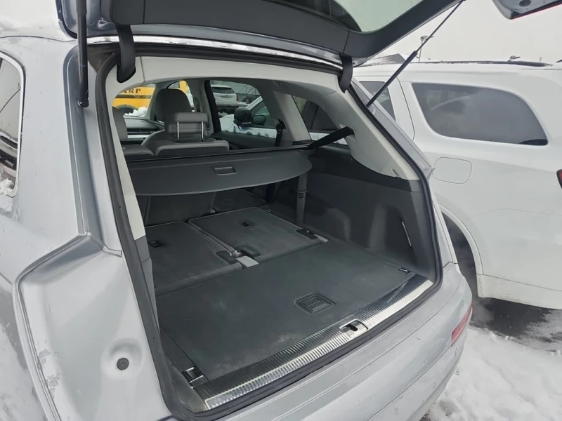 Audi Q7 * PREMIUM PLUS * CARFAX * БЕЗ ПЪРВОНАЧАЛНА ВНОСКА, снимка 14 - Автомобили и джипове - 53009849