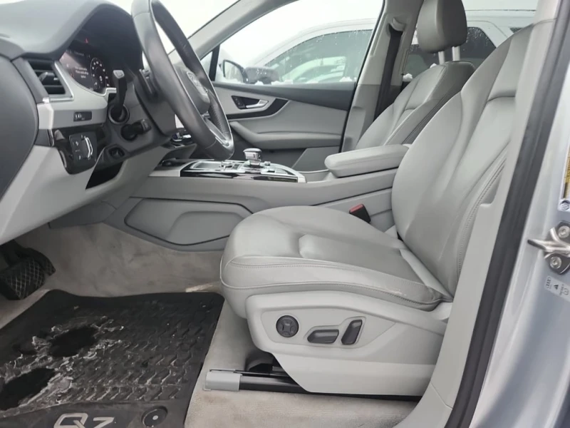Audi Q7 * PREMIUM PLUS * CARFAX * БЕЗ ПЪРВОНАЧАЛНА ВНОСКА, снимка 5 - Автомобили и джипове - 53009849