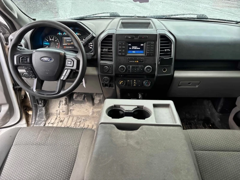 Ford F150 2017 4WD SuperCrew * БЕЗ ПЪРВОНАЧАЛНА ВНОСКА, снимка 9 - Автомобили и джипове - 53065155