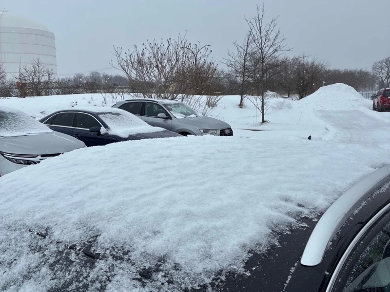 Audi Q3 * Progressiv * CARFAX * БЕЗ ПЪРВОНАЧАЛНА ВНОСКА, снимка 16 - Автомобили и джипове - 53126866