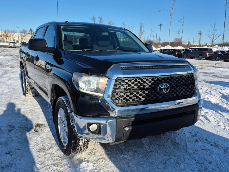 Toyota Tundra SR5 CREW CAB SHORT * * CARFAX * * АВТО КРЕДИТ * * , снимка 2 - Автомобили и джипове - 53339377