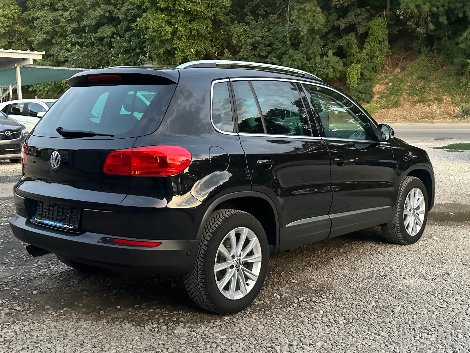VW Tiguan 2.0TDI* FACE* TOP - изображение 4