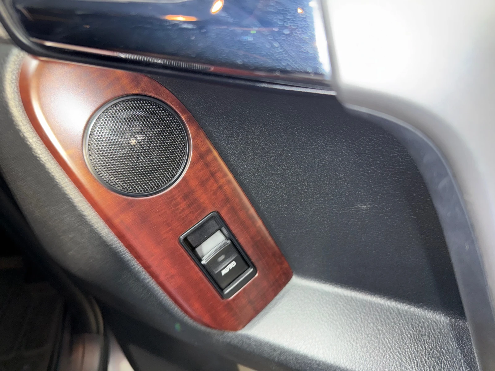 Toyota Land cruiser 150 - изображение 10