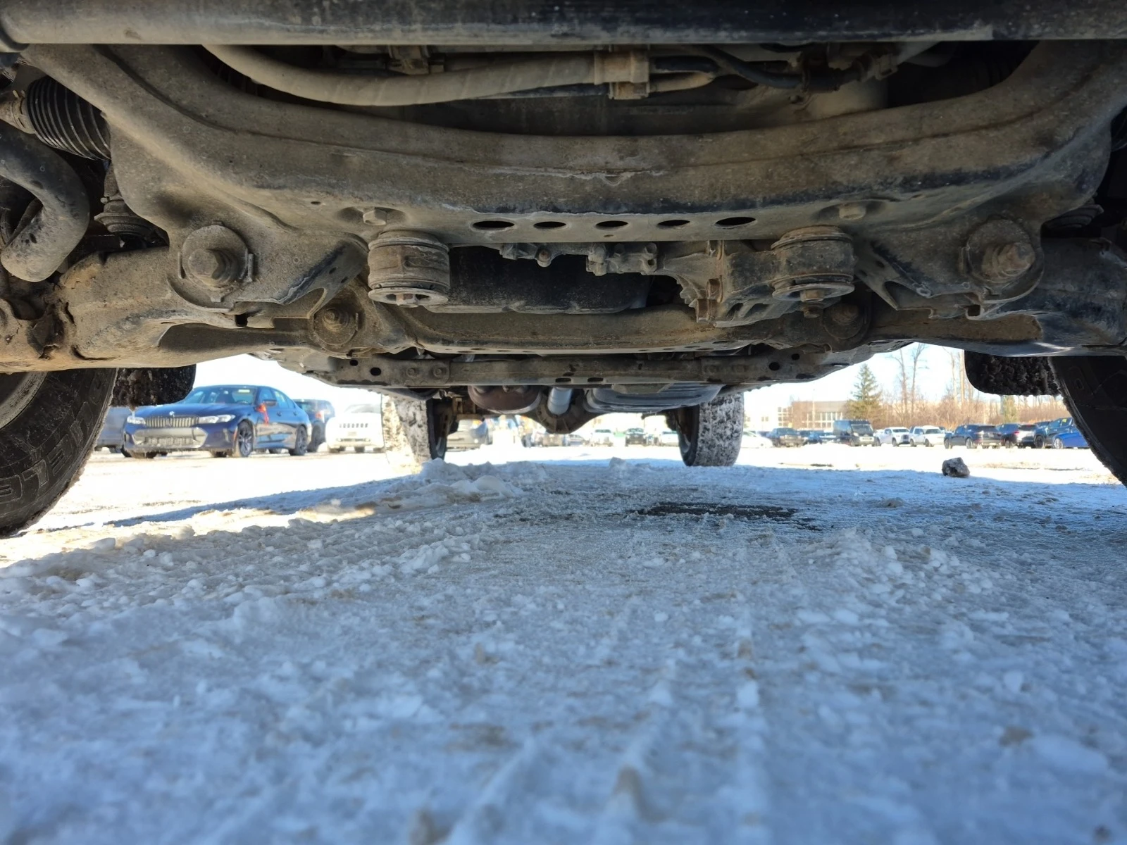 Toyota Tundra SR5 CREW CAB SHORT * * CARFAX * * ���� ������ * *  | Mobile.bg � ����������� 13