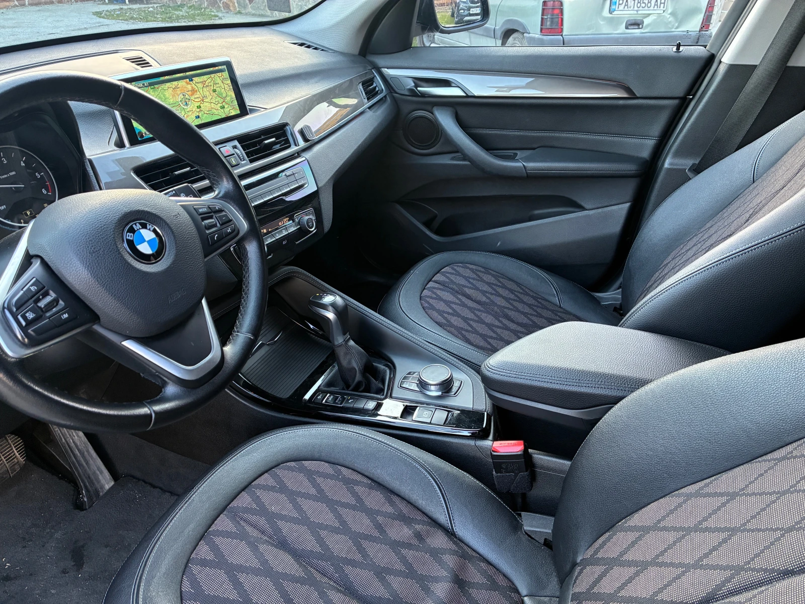 BMW X1 2.0D X-Drive M/Paket FULL-FULL, снимка 11 - Автомобили и джипове - 53842431