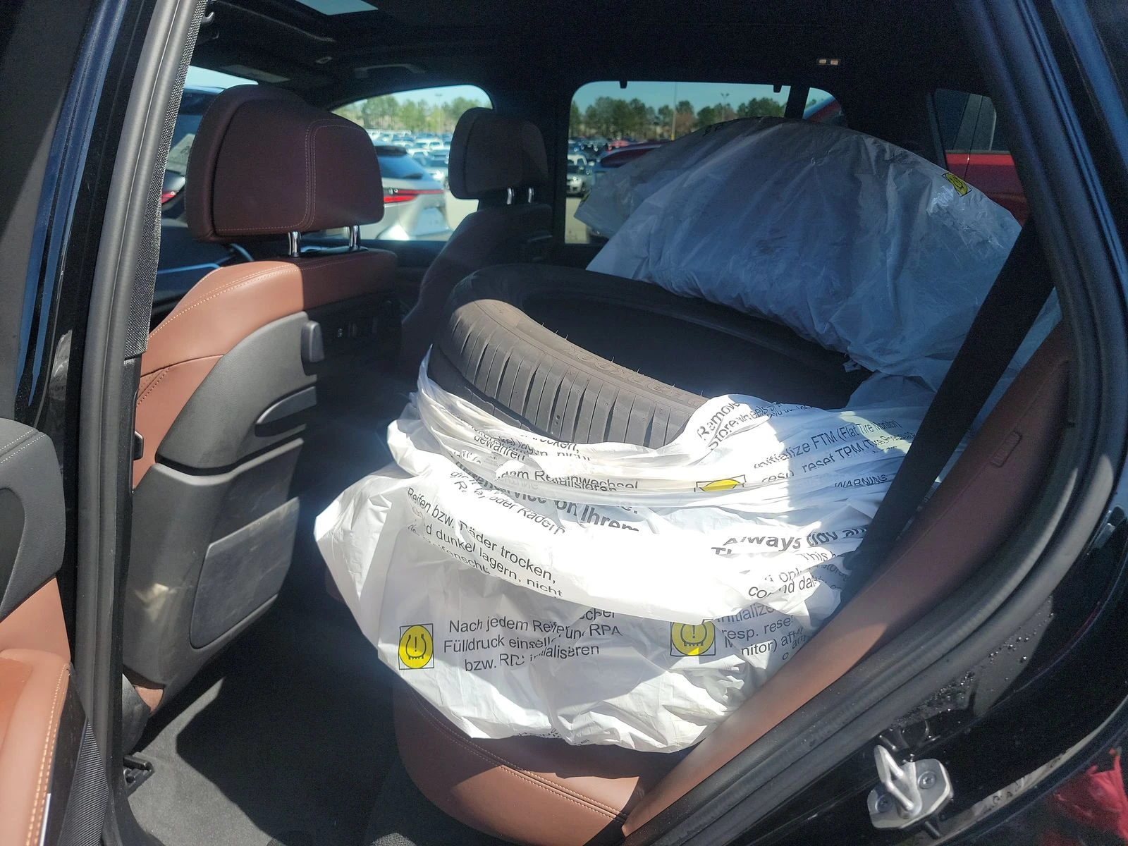 BMW X5 xDrive40i * CARFAX* DISTRONIC * ЛАЗЕРИ, снимка 10 - Автомобили и джипове - 53850276