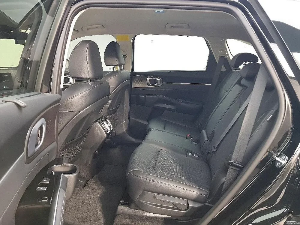 Kia Sorento 2.5L Turbo MQ4 facelift, снимка 9 - Автомобили и джипове - 54612152