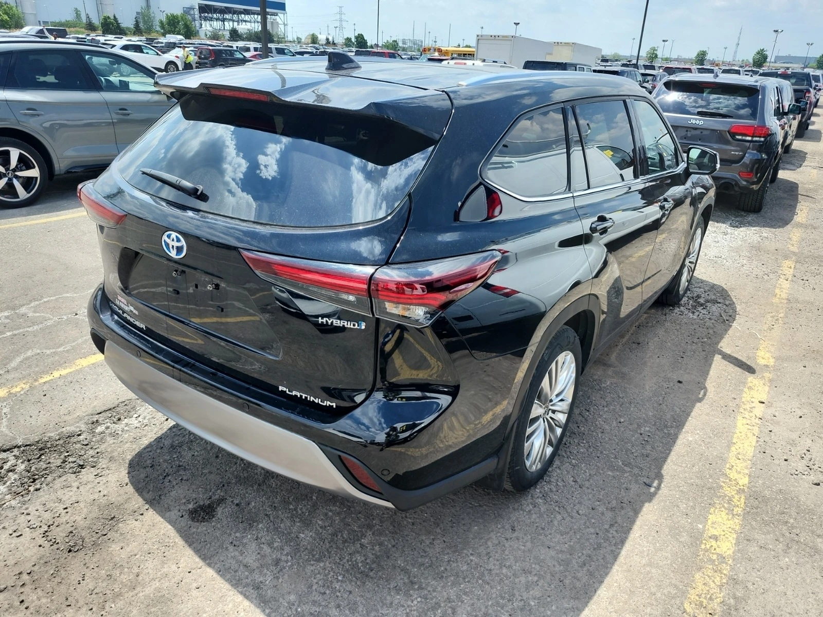 Toyota Highlander HYBRID LIMITED * * CARFAX * * АВТО КРЕДИТ * * , снимка 3 - Автомобили и джипове - 54964353