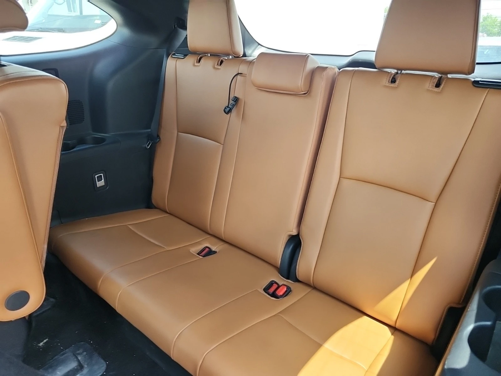 Toyota Highlander HYBRID LIMITED * * CARFAX * * АВТО КРЕДИТ * * , снимка 10 - Автомобили и джипове - 54964353