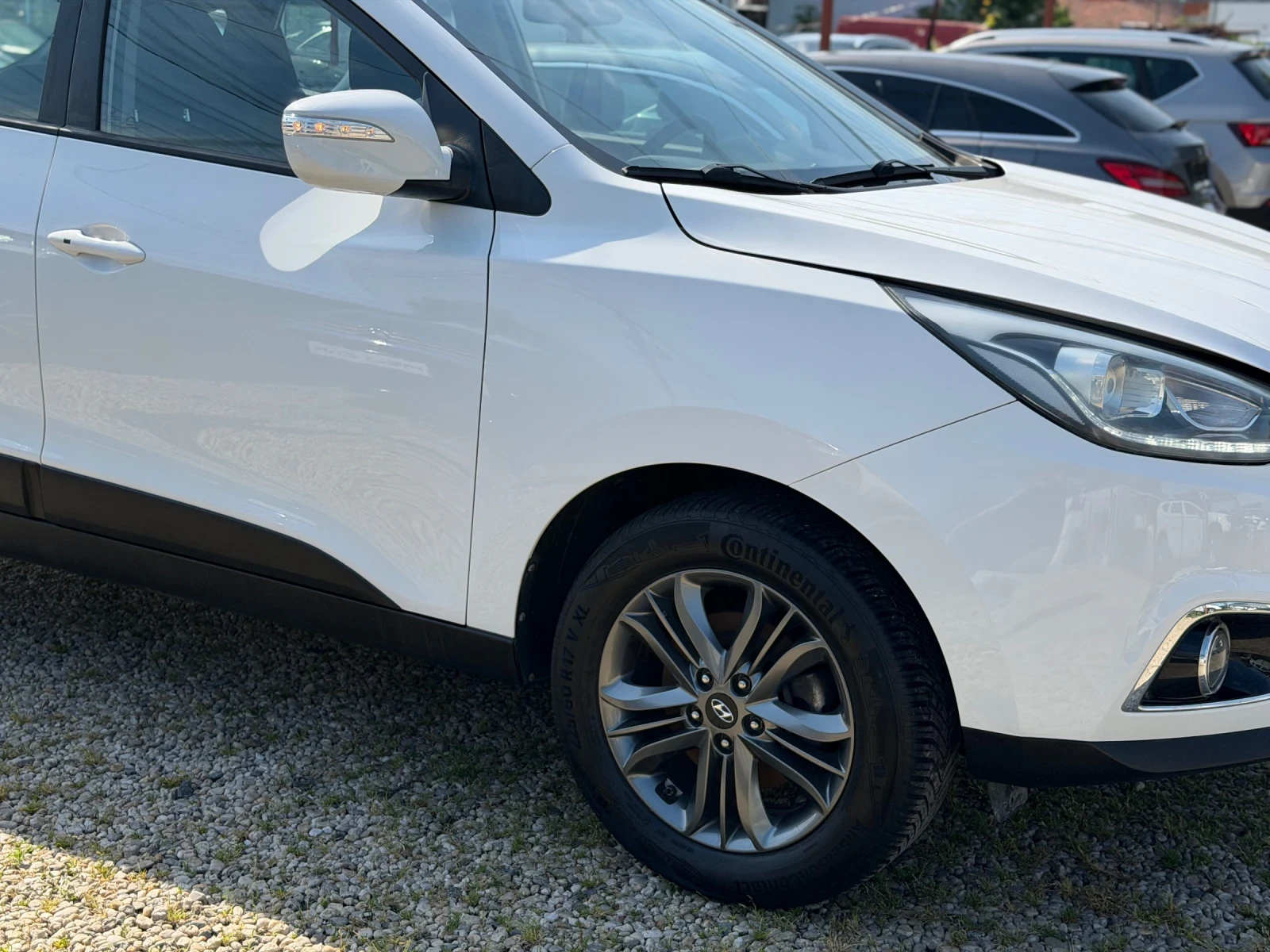 Hyundai IX35 2.0CRDI НАВИ 4х4КОЖА ПОДГРЕВ ВИДЕО ТЕГЛИЧ ЛИЗИНГ, снимка 6 - Автомобили и джипове - 54997239