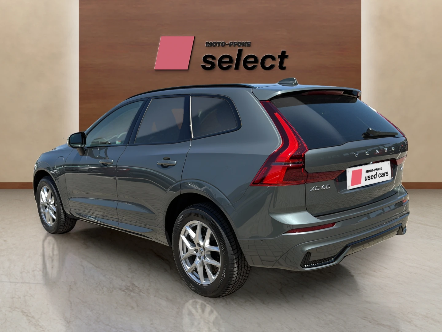 Volvo XC60 2.0 PHEV, снимка 6 - Автомобили и джипове - 55094232