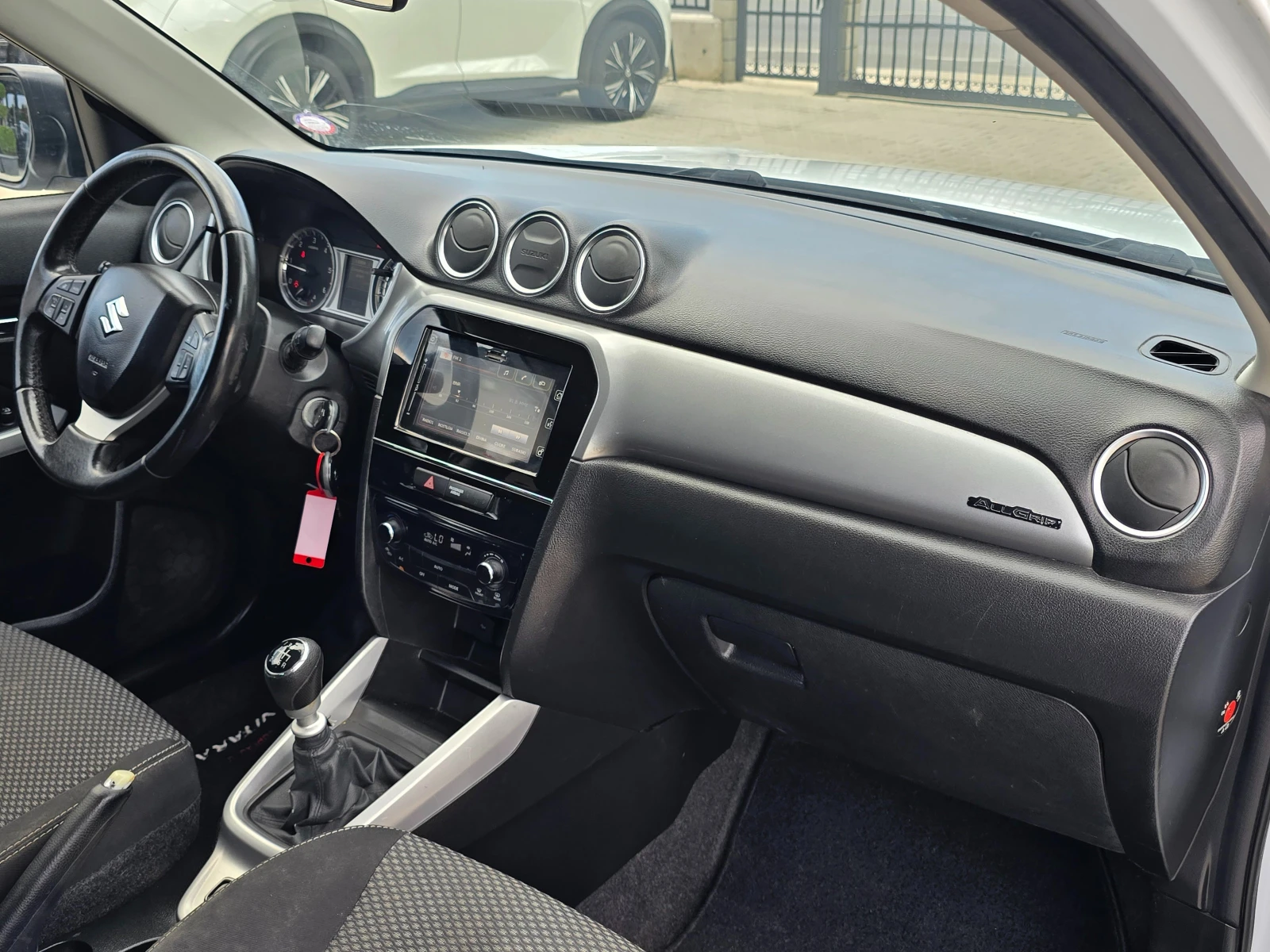 Suzuki Vitara 1.6D, 120�.�., 4�4, ������! | Mobile.bg � ����������� 9