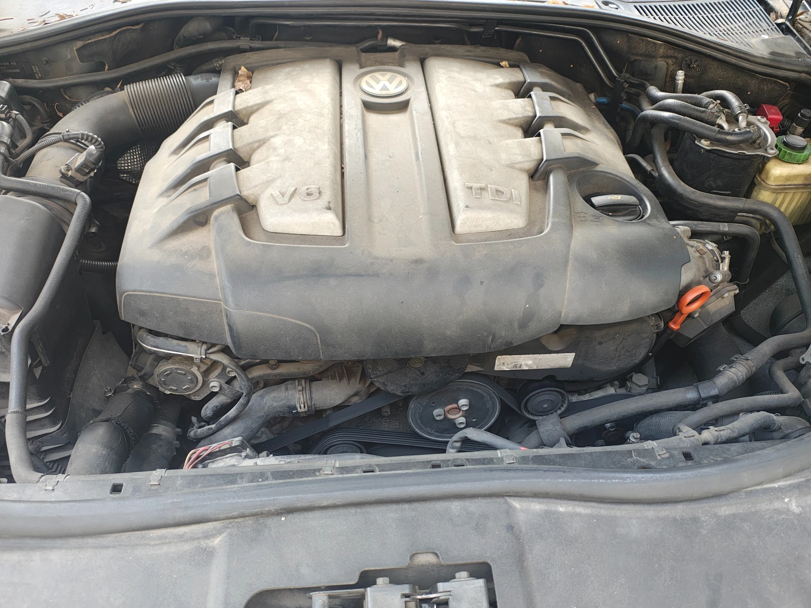 VW Touareg 3.0 V6, снимка 3 - Автомобили и джипове - 55118480