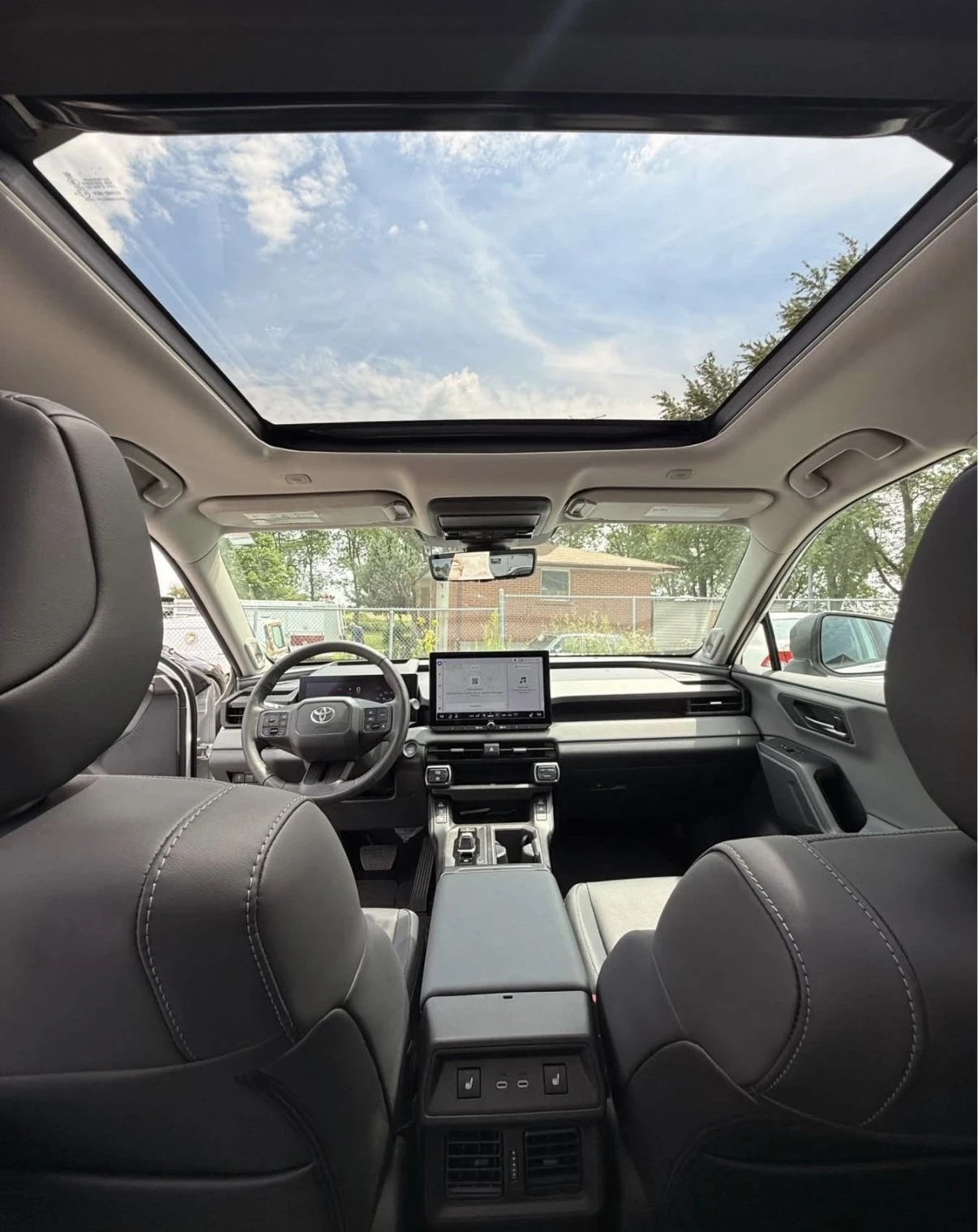 Toyota Rav4 HYBRID LIMITED * 360 * ОБДУХ * SAFETY SENSE 4.0 * , снимка 13 - Автомобили и джипове - 55558076