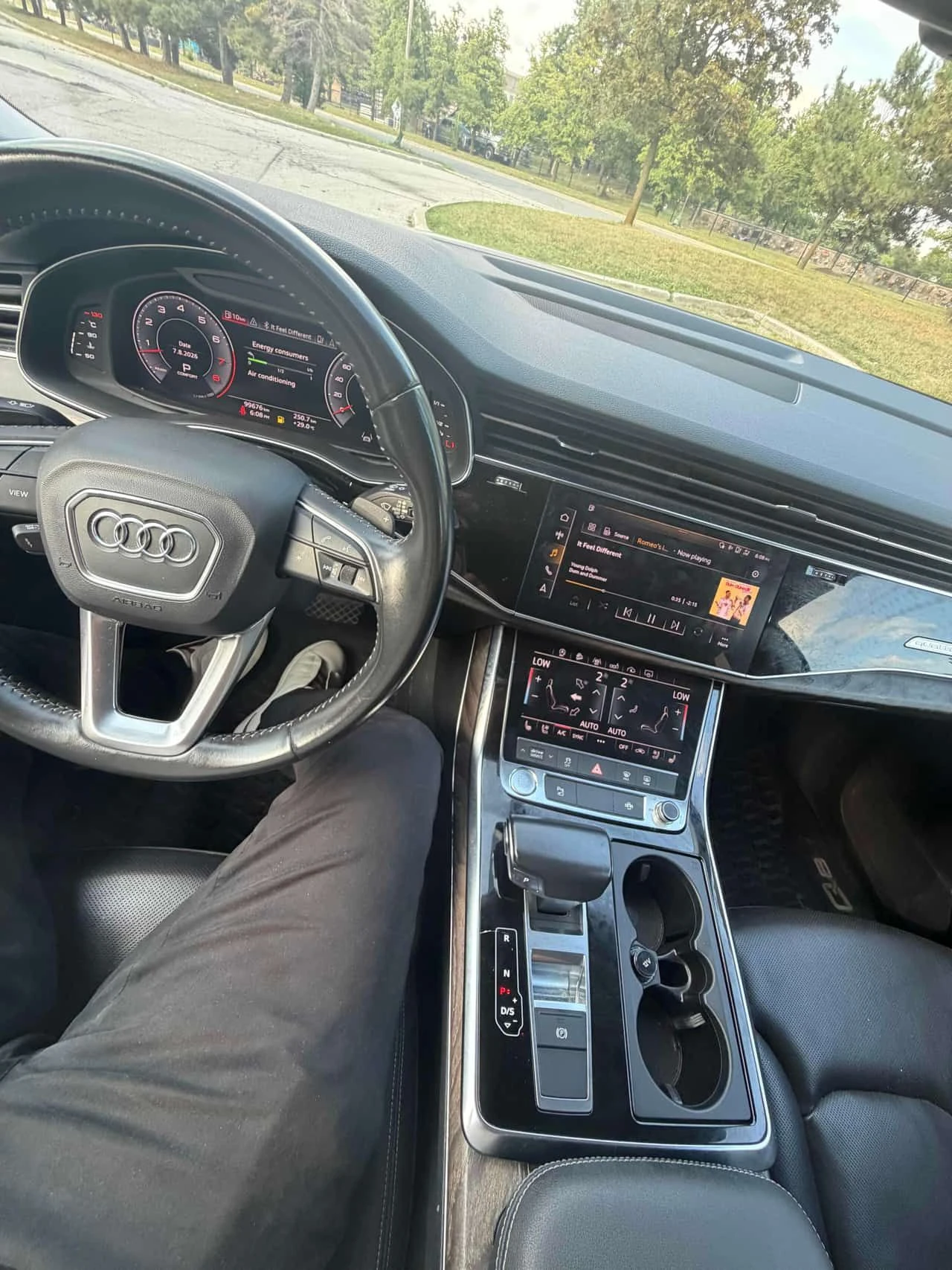 Audi Q8 Progressiv / LED / CARFAX / АВТОКРЕДИТ, снимка 9 - Автомобили и джипове - 55623154