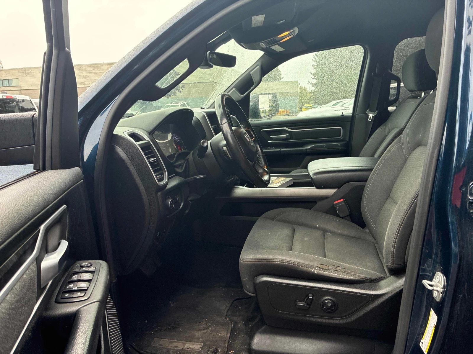 Dodge RAM 1500 * Big Horn * CARFAX * ОПЦИЯ ЗА ФИНАНСИРАНЕ , снимка 5 - Автомобили и джипове - 55979754