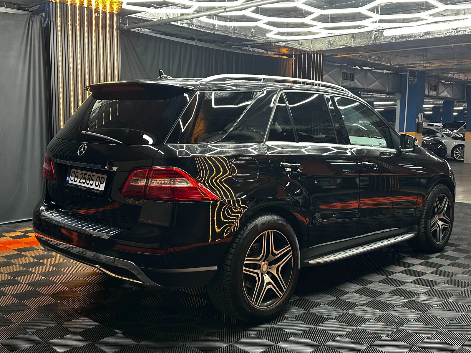 Mercedes-Benz ML 350 AMG Pack 3.0d 258 к.с./4 matic, снимка 5 - Автомобили и джипове - 55990839