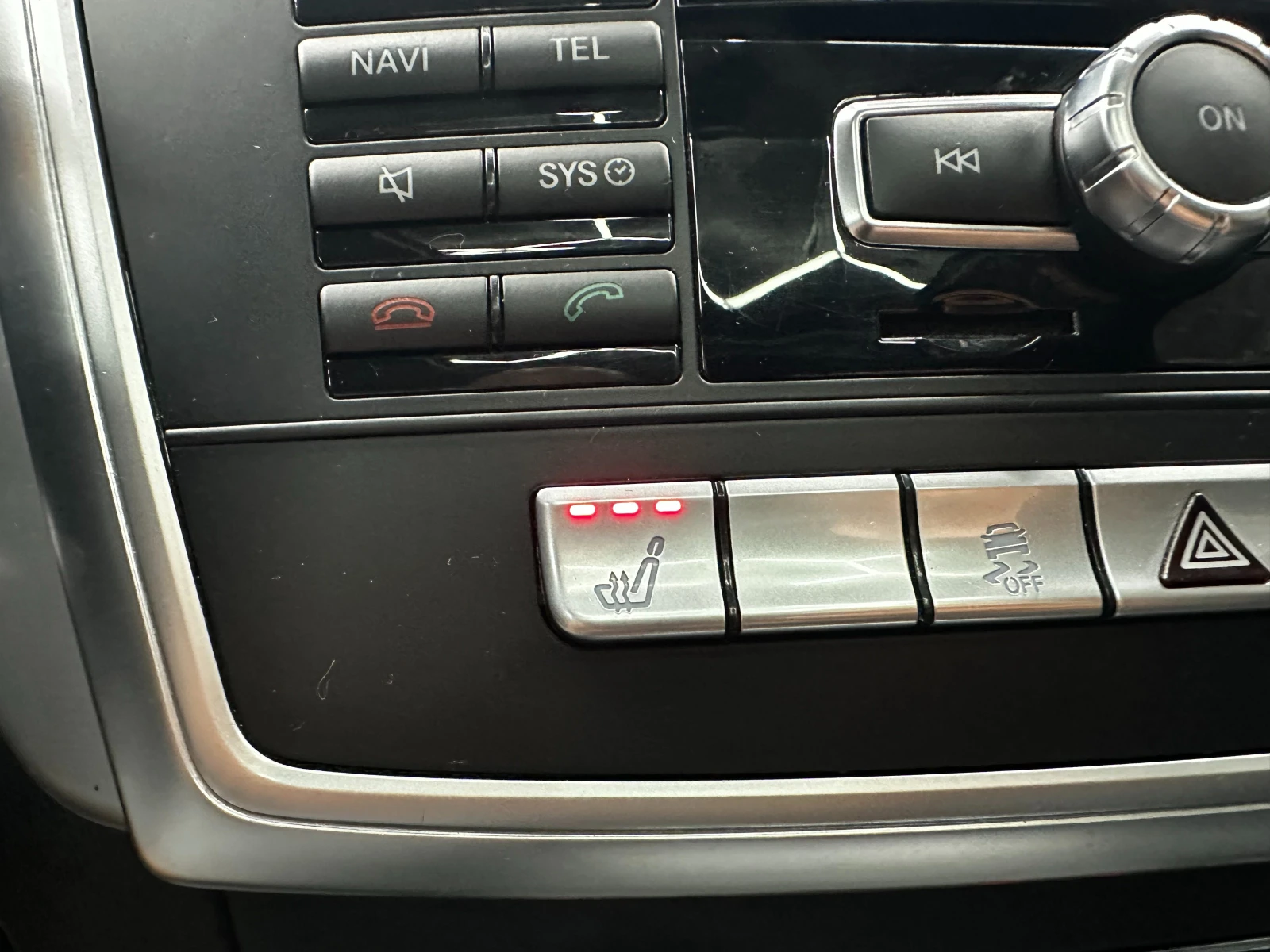 Mercedes-Benz ML 350 AMG Pack 3.0d 258 к.с./4 matic, снимка 14 - Автомобили и джипове - 55990839