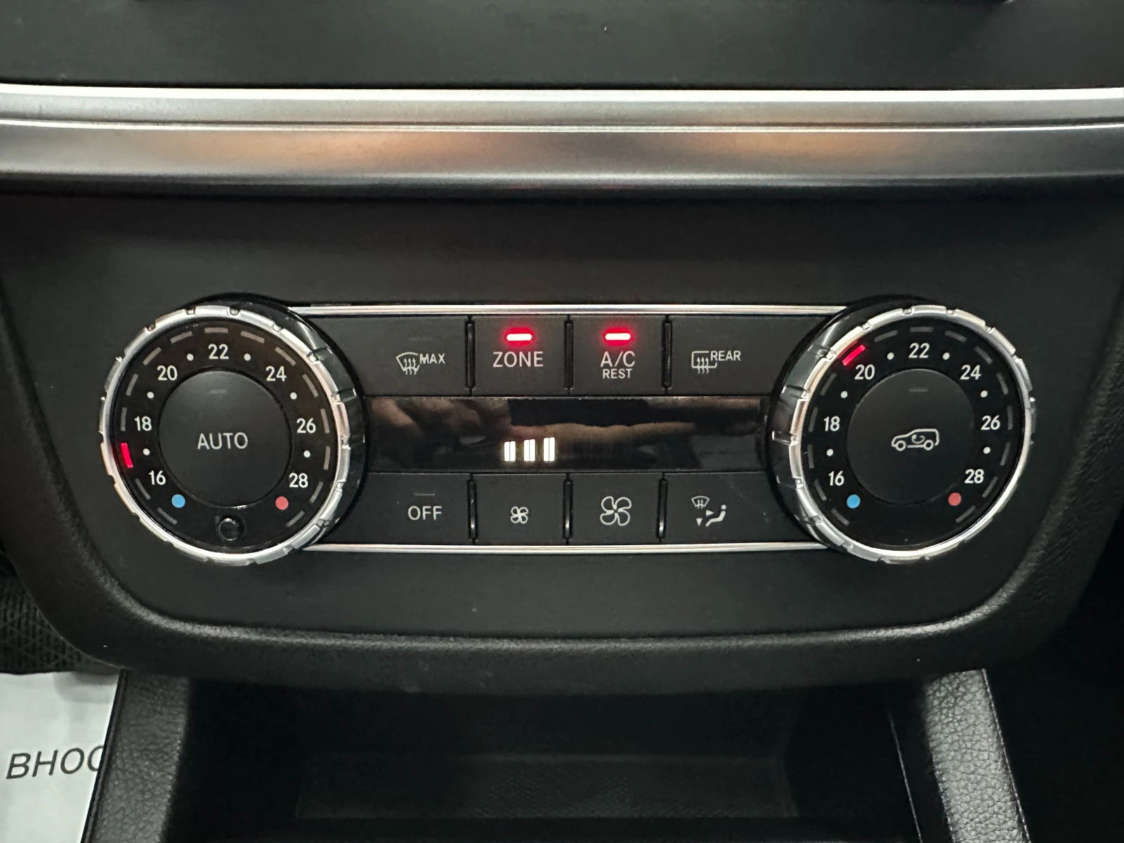 Mercedes-Benz ML 350 AMG Pack 3.0d 258 к.с./4 matic, снимка 15 - Автомобили и джипове - 55990839