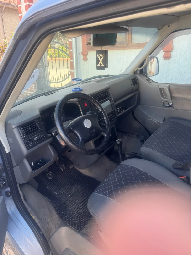 VW Caravelle 2.5 d, снимка 9 - Бусове и автобуси - 47799861