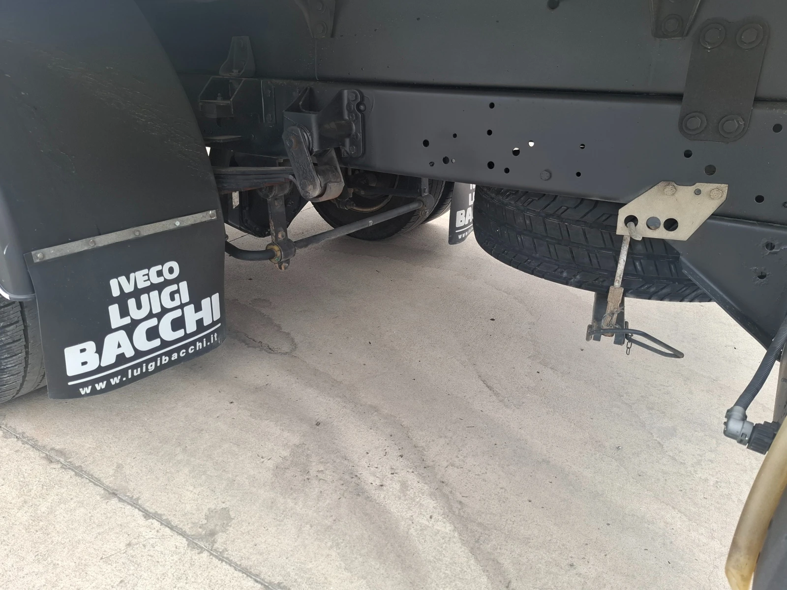 Iveco Daily 3.0/Euro6B/220V/Климатик, снимка 14 - Бусове и автобуси - 53883457