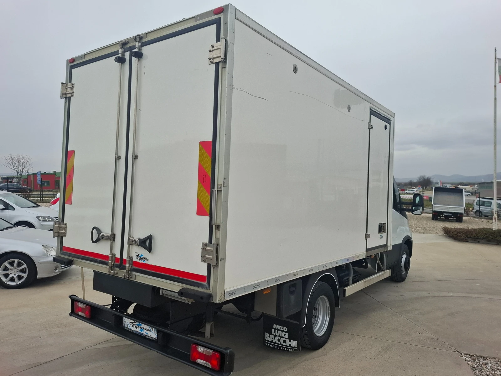 Iveco Daily 3.0/Euro6B/220V/Климатик, снимка 3 - Бусове и автобуси - 53883457