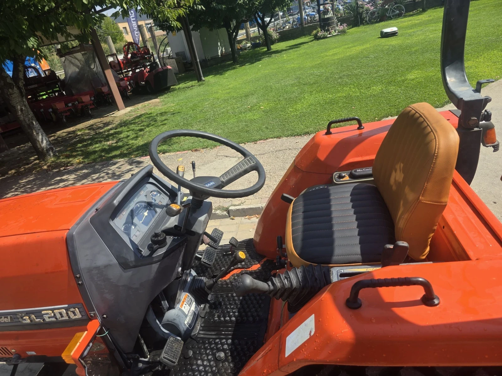 Трактор Kubota GL 200, снимка 3 - Селскостопанска техника - 55922327