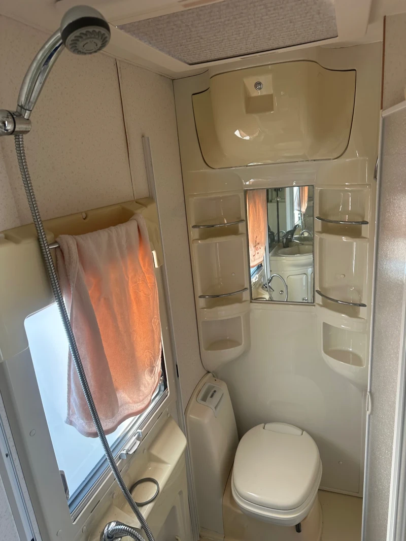 Каравана Compas COMPASS-PENTARA 432- ТОП състяние, снимка 12 - Каравани и кемпери - 51303119