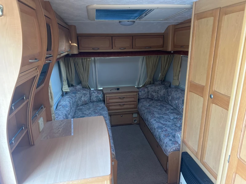 Каравана Compas COMPASS-PENTARA 432- ТОП състяние, снимка 3 - Каравани и кемпери - 51303119