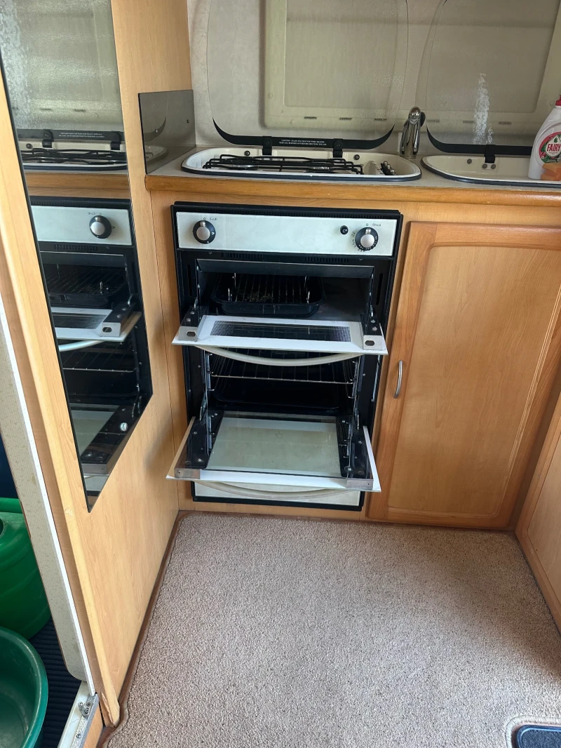 Каравана Compas COMPASS-PENTARA 432- ТОП състяние, снимка 10 - Каравани и кемпери - 51303119