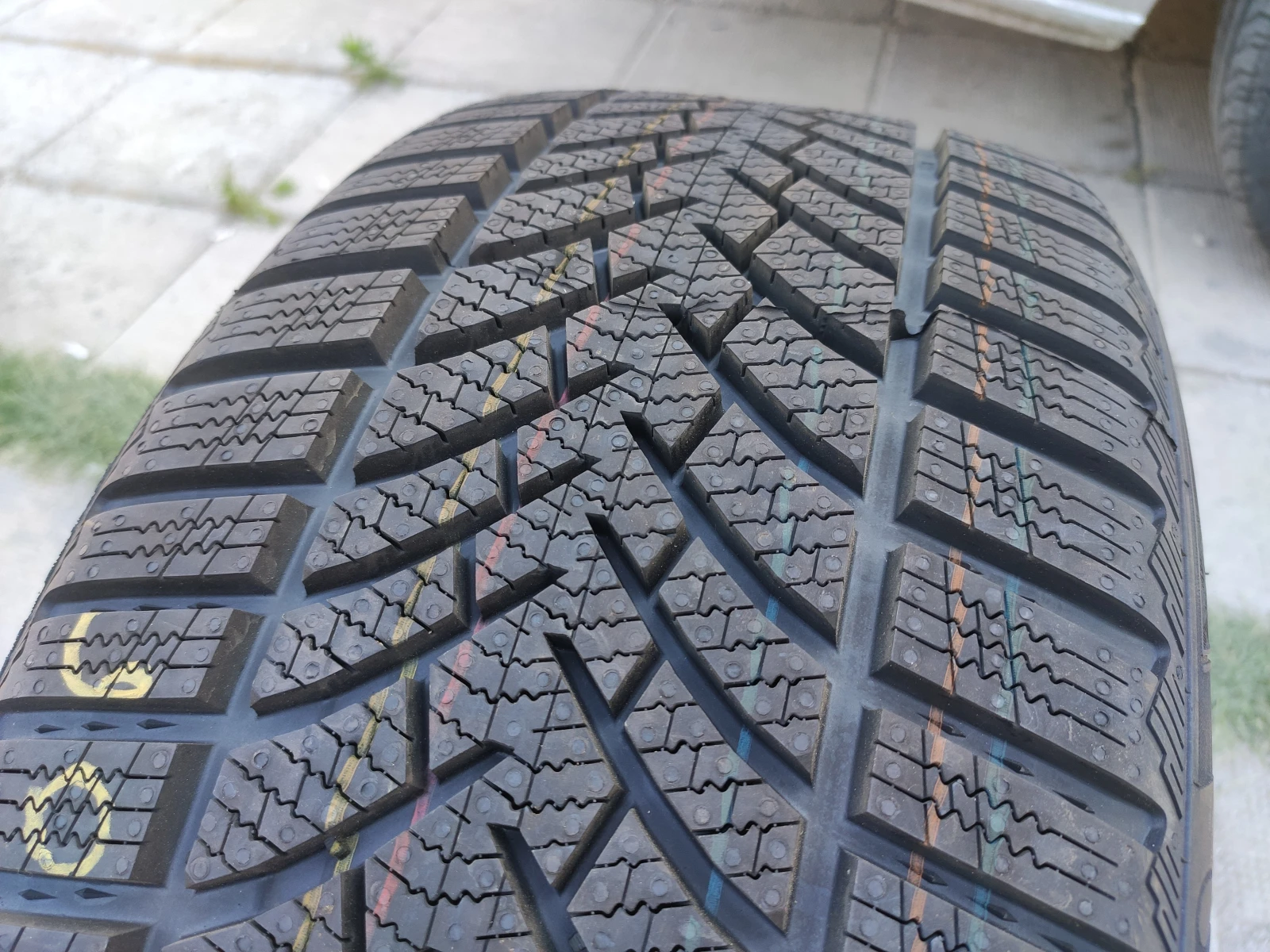  225/40R18 | Mobile.bg   1