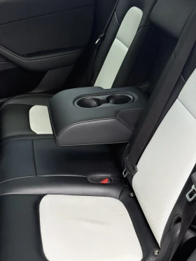 Tesla Model Y  Long Range AWD, снимка 10